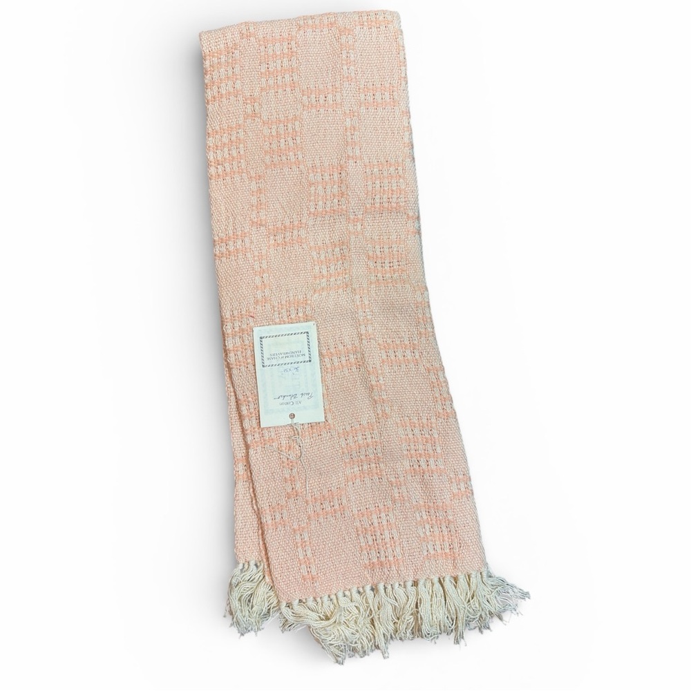 Mostrom & Chaise Handweavers Handcrafted Peach 36x50‎ Blanket NWT